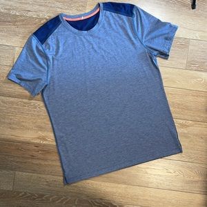 Men's XL Lululemon short sleeve shirt